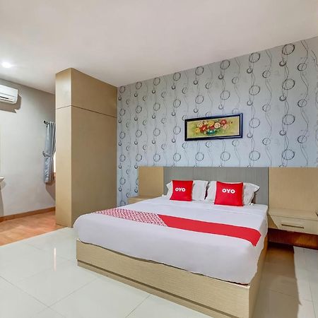 Oyo Flagship 3726 Tembok Batu Residence Tugu Ngoại thất bức ảnh