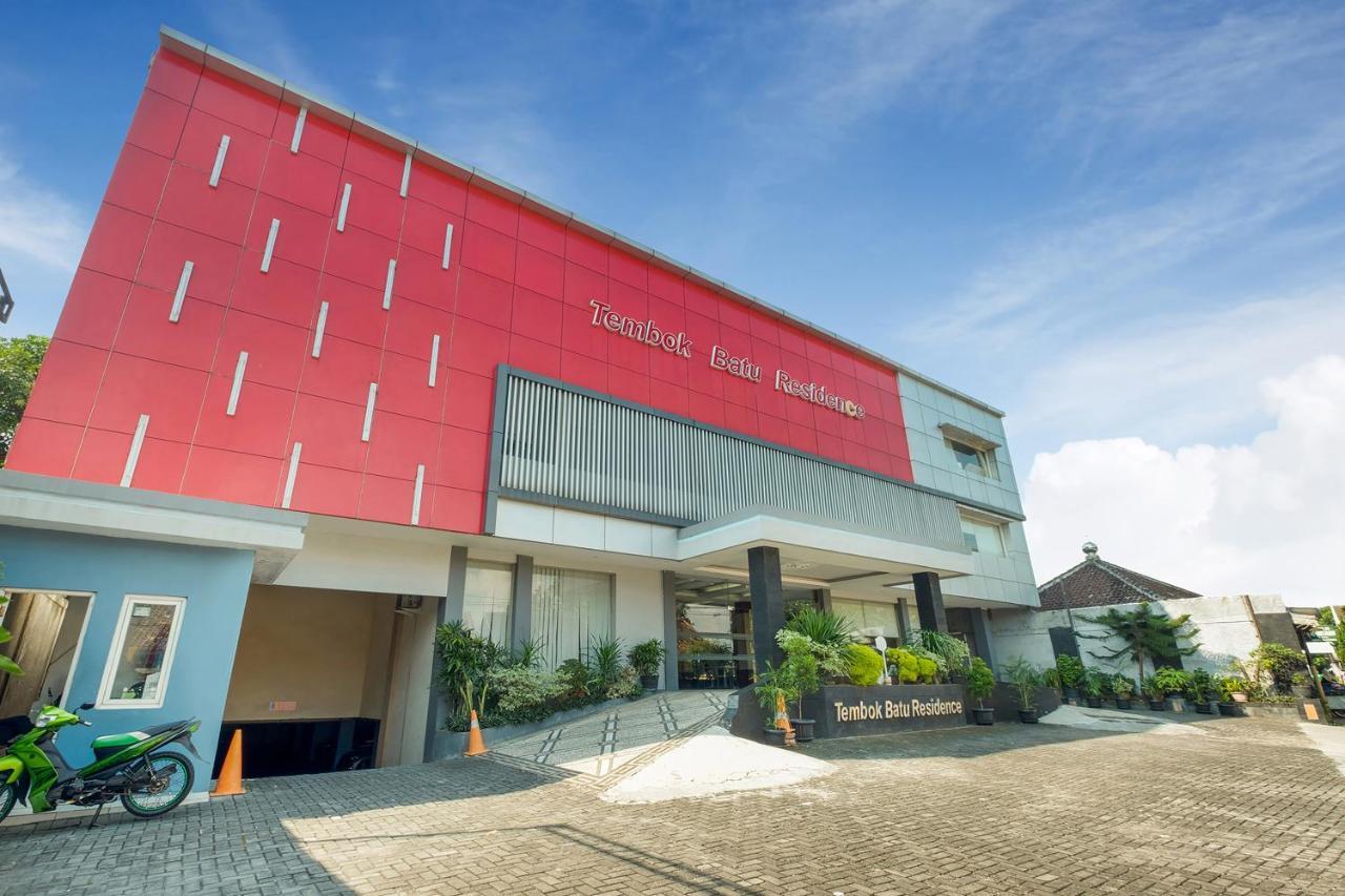 Oyo Flagship 3726 Tembok Batu Residence Tugu Ngoại thất bức ảnh