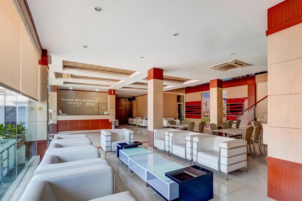 Oyo Flagship 3726 Tembok Batu Residence Tugu Ngoại thất bức ảnh