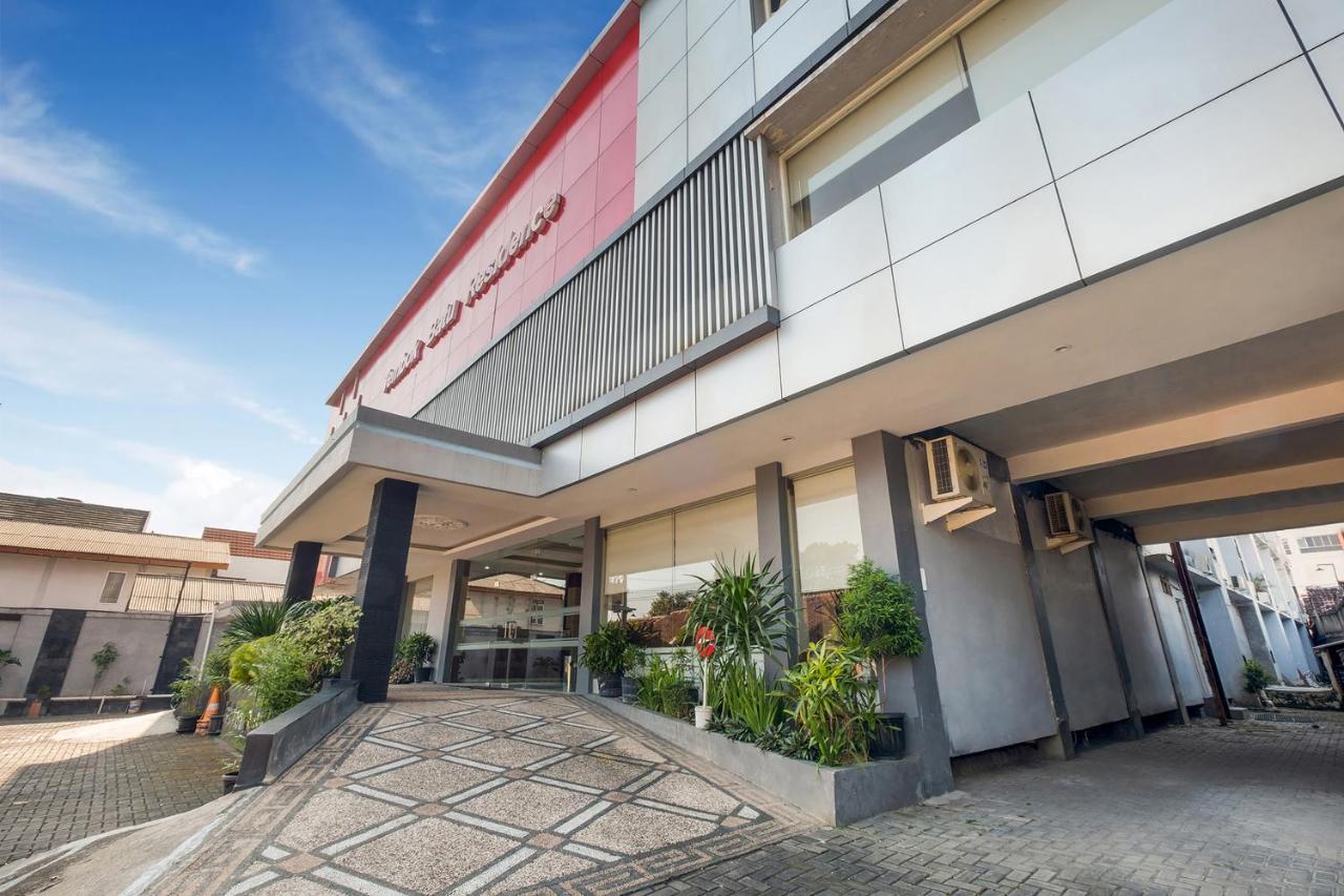 Oyo Flagship 3726 Tembok Batu Residence Tugu Ngoại thất bức ảnh