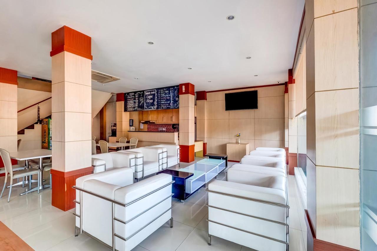 Oyo Flagship 3726 Tembok Batu Residence Tugu Ngoại thất bức ảnh