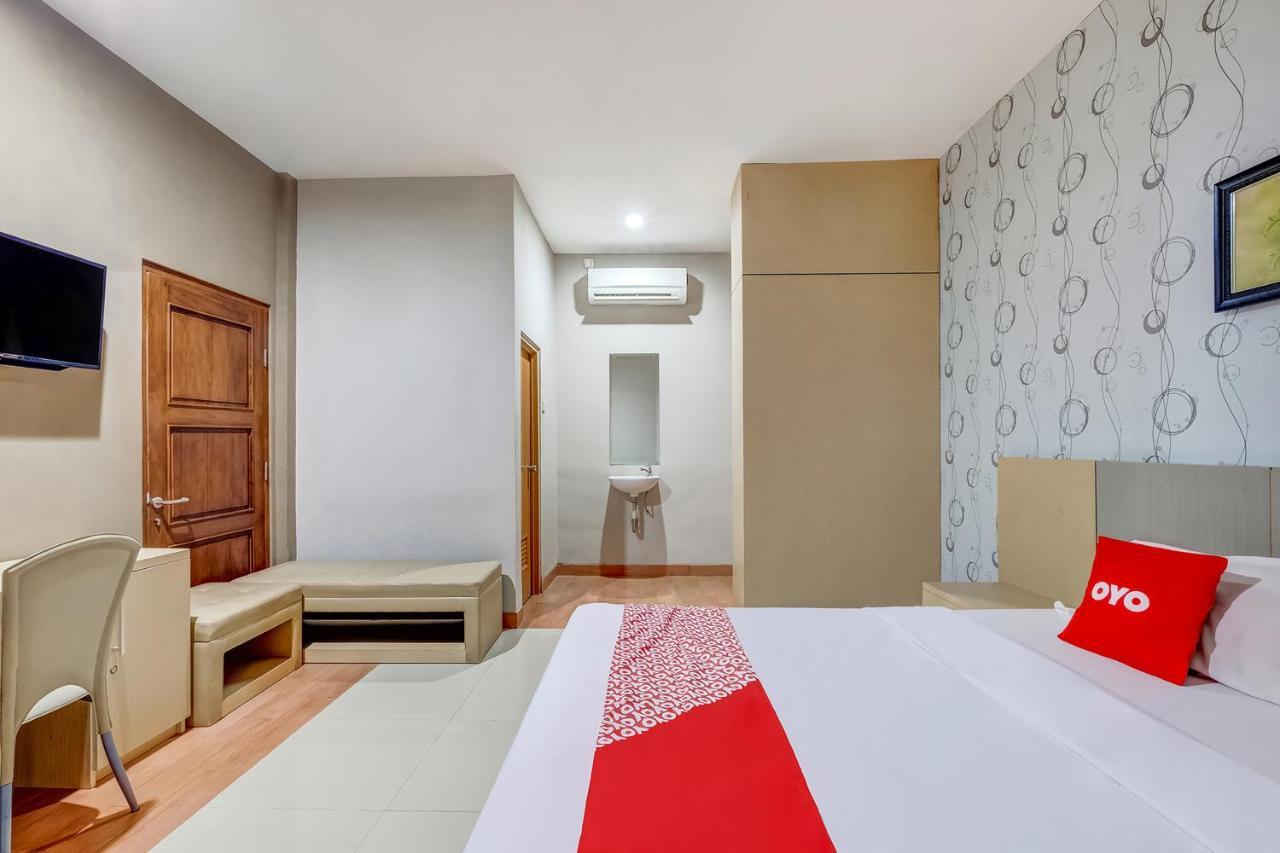Oyo Flagship 3726 Tembok Batu Residence Tugu Ngoại thất bức ảnh