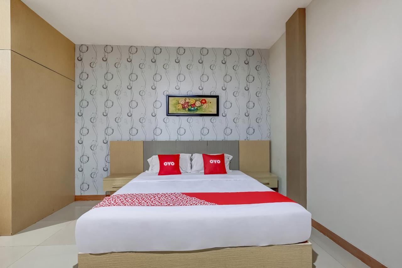 Oyo Flagship 3726 Tembok Batu Residence Tugu Ngoại thất bức ảnh