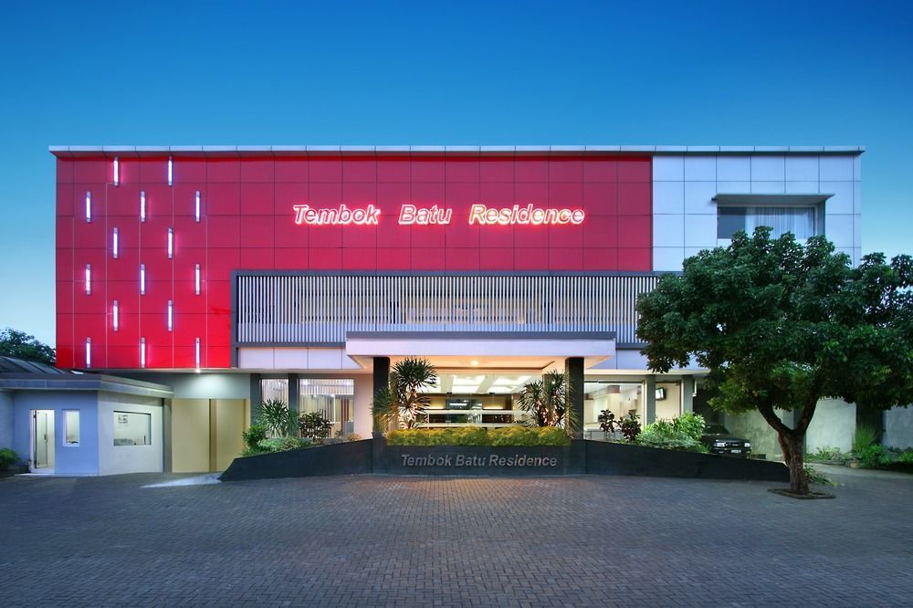 Oyo Flagship 3726 Tembok Batu Residence Tugu Ngoại thất bức ảnh